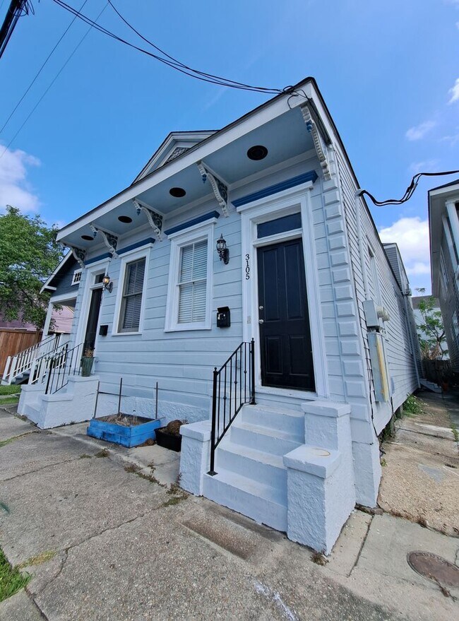 Primary Photo - 3105 Cleveland Ave