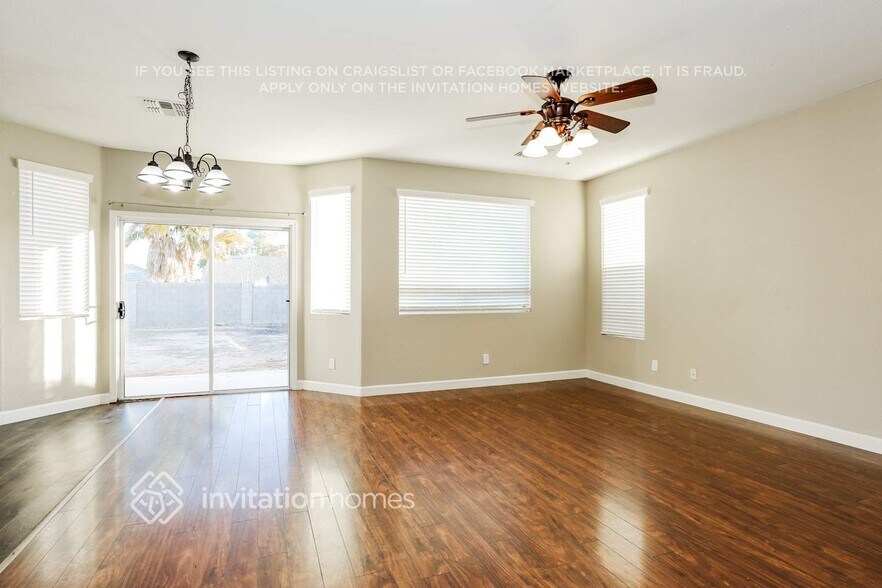 Building Photo - 4821 E Meadow Mist Ln