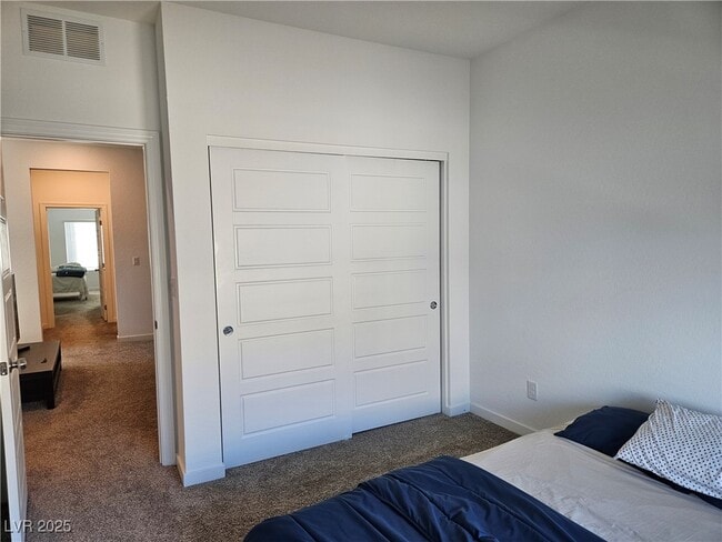 Building Photo - 600 N Carriage Hill Dr