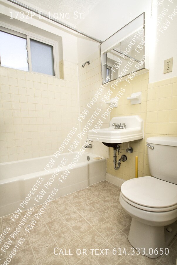 Building Photo - 1732P E. Long St.-