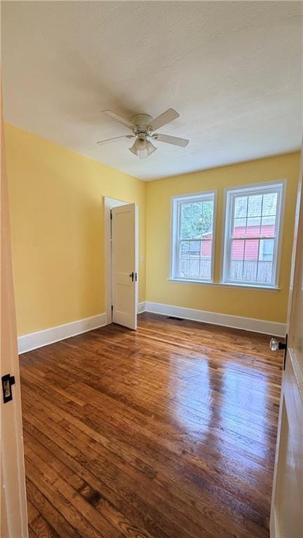Building Photo - 403 E Elm St