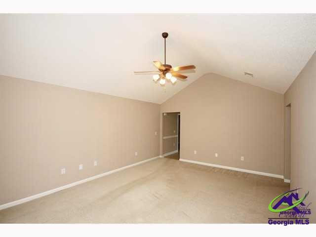 Building Photo - 106 Deer Track Ct