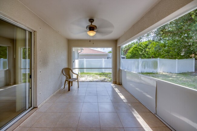 Building Photo - 2462 Nature Pointe Loop