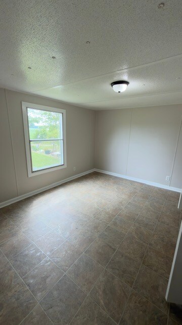 Building Photo - 5742 Stone Whitley Rd