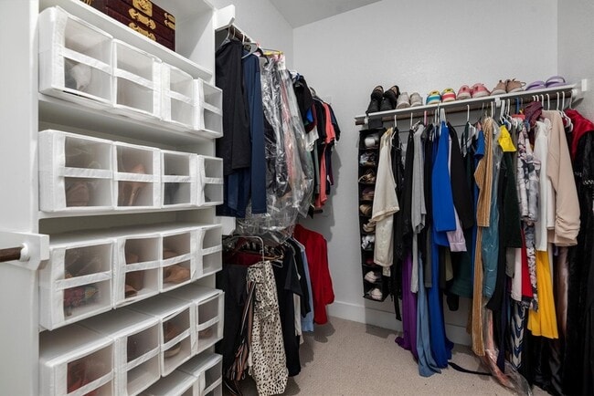 Building Photo - 17828 Hanson Ridge Dr