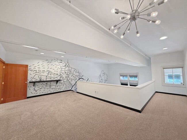 Building Photo - Stunning 1B/2BA Loft w/ Original Mural by ...