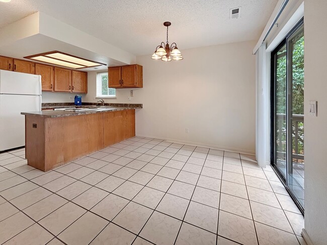 Building Photo - STANDLEY LAKE/PARK, TOP FLOOR, END UNIT, M...