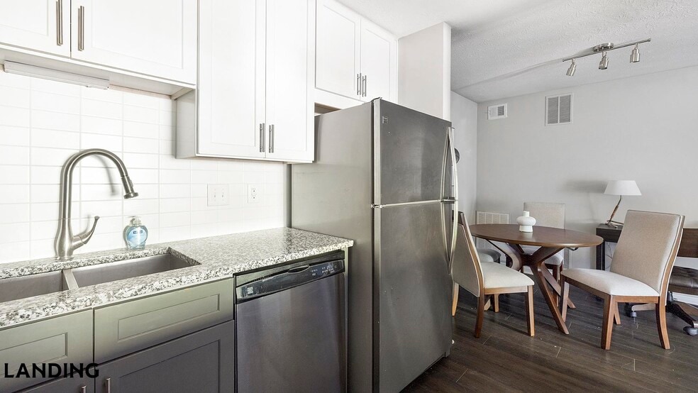 Building Photo - 3421 N Druid Hills Rd