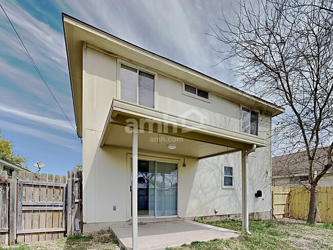 Building Photo - 6611 Walnut Valley Dr