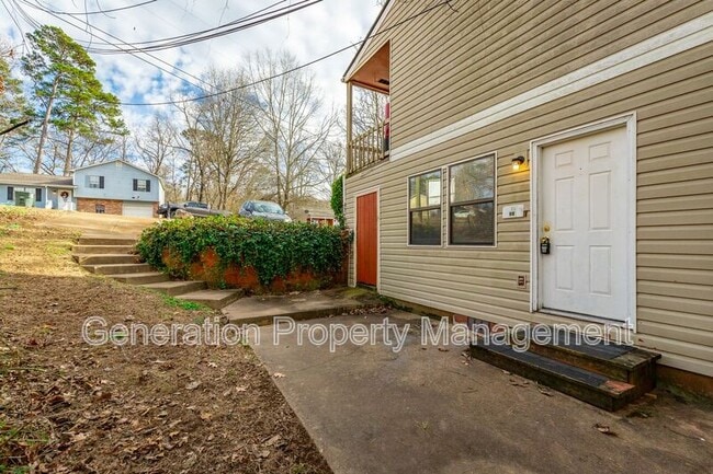 Building Photo - 72 Knollwood Dr