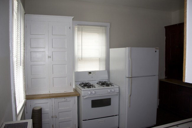 Kitchen - 4th On Campus