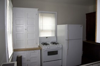 Kitchen - 4th on Campus