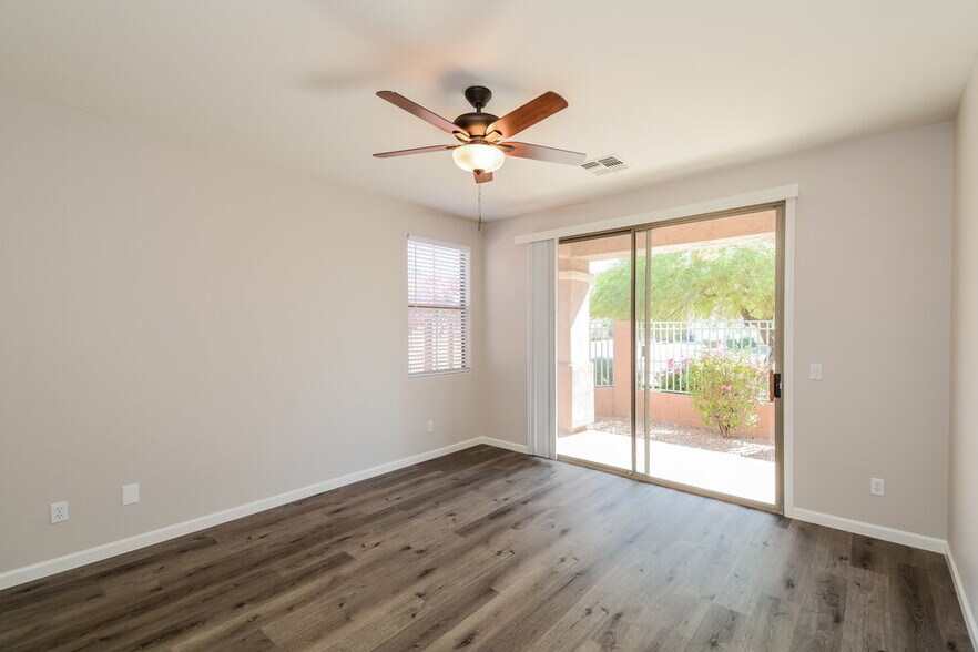 Building Photo - 13673 W Cypress St