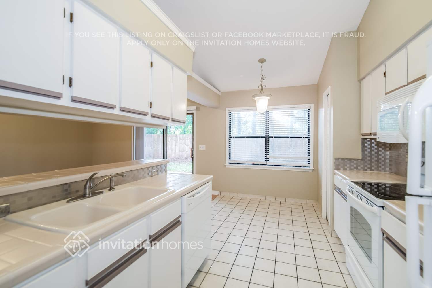 Building Photo - 11265 Irish Moss Dr