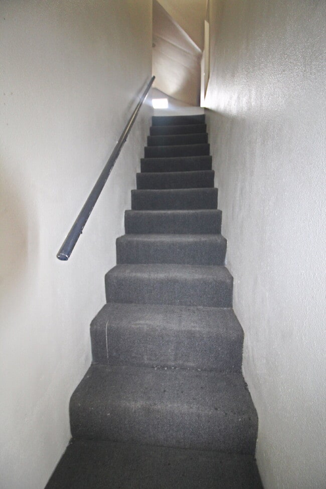 Building Photo - 232 Cornell Ave