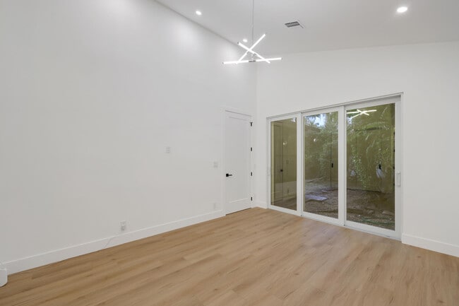 Building Photo - 5537 NW 21st Way