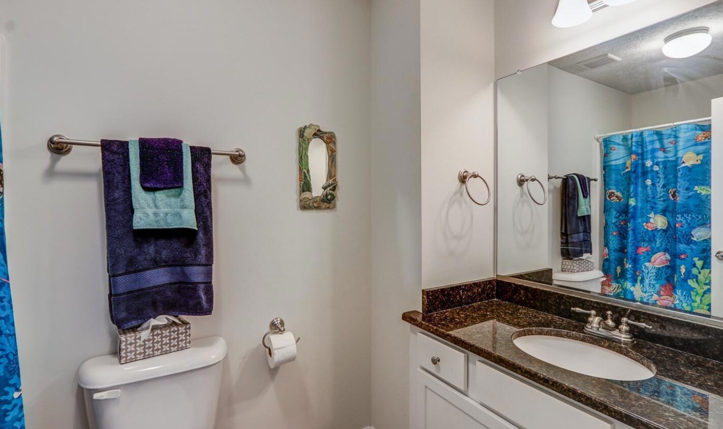 Building Photo - 27 Gloucester Dr