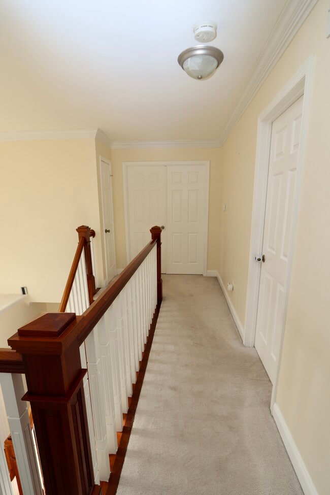 Building Photo - 2969 Columbia Dr