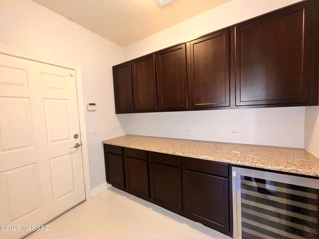 Building Photo - 12252 N Wind Runner Pkwy