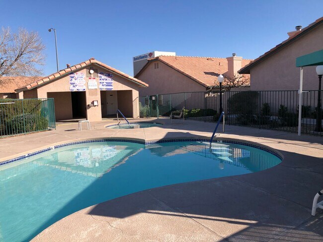 Building Photo - 304 Crosswind Way