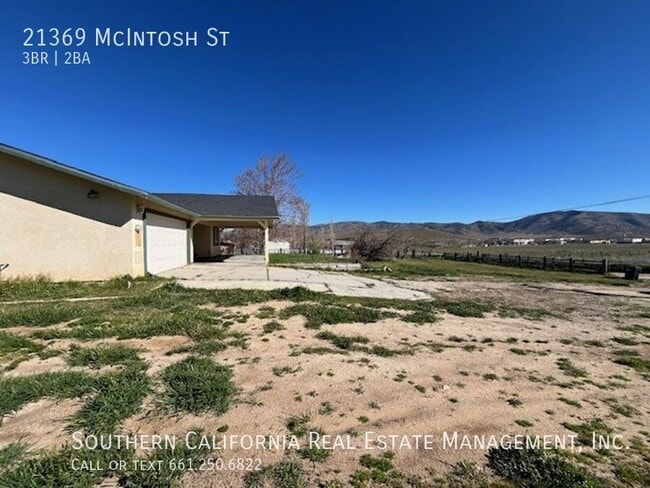 Building Photo - 21369 McIntosh St