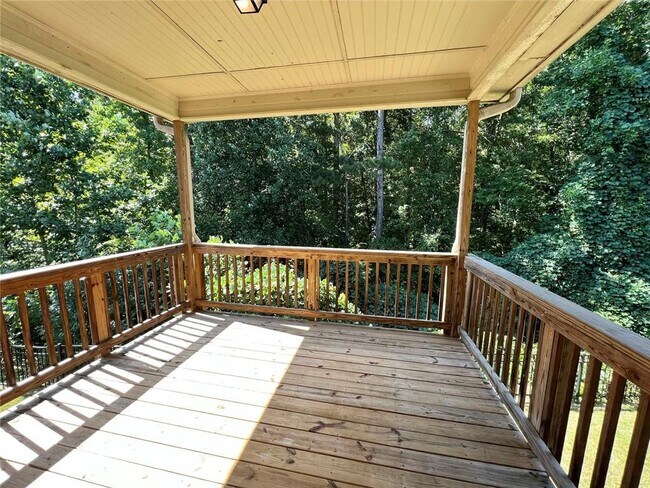 Building Photo - 185 Cherokee Reserve Cir