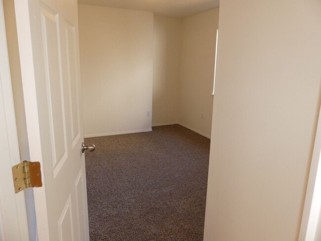 Building Photo - Cascadia Village Ranch Style Home - Moments from Downtown Sandy