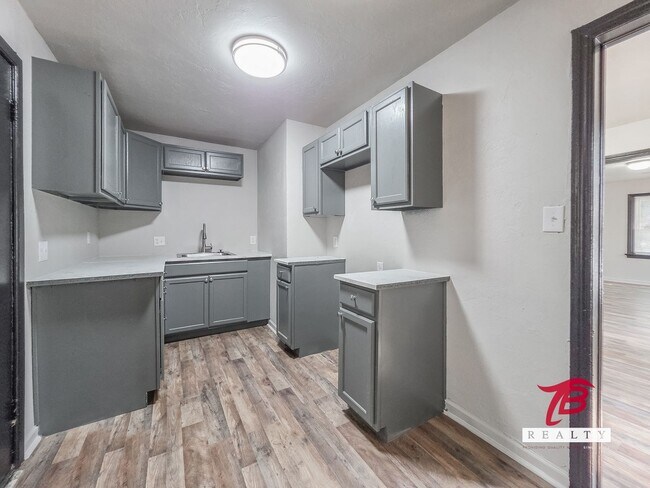 Building Photo - ozy 2-Bedroom Home in NE OKC – Affordable ...