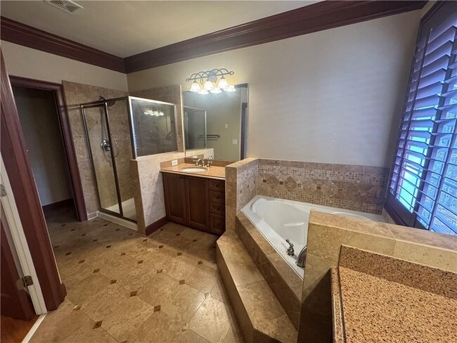 Building Photo - 1027 Pearl Point NE