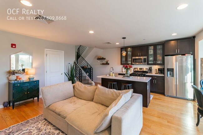 Building Photo - Two Bed Fishtown Apartment