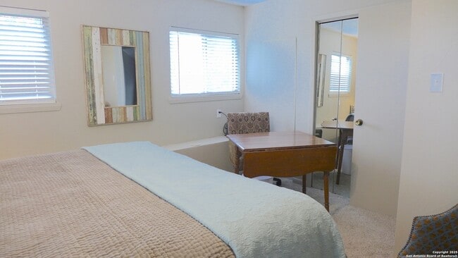 Building Photo - 234 Mill Dam Rd