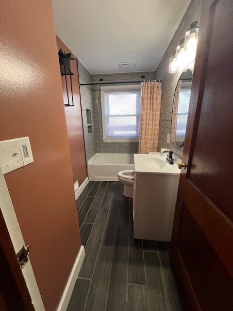 Building Photo - 105 Mavern Ave