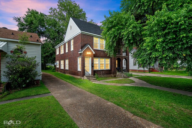 Building Photo - 234 Boulevard St