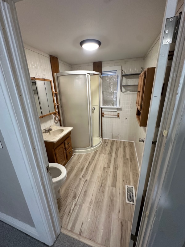 Building Photo - 104 2nd Ave