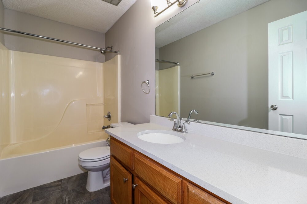 Building Photo - 7658 Shadow Hills Dr