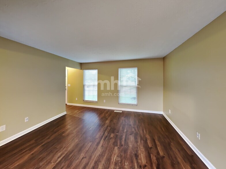 Building Photo - 3019 Olson Pl