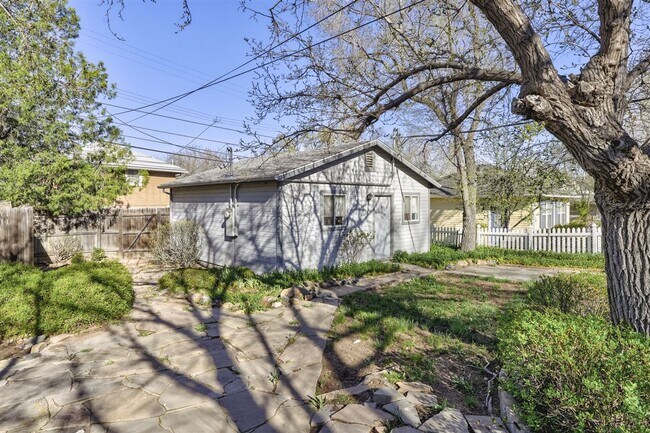 Building Photo - Historic Mount Vernon 4x1.5 Home Steps from Downtown Prescott