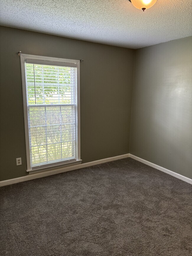Building Photo - 8375 Rembrook Dr