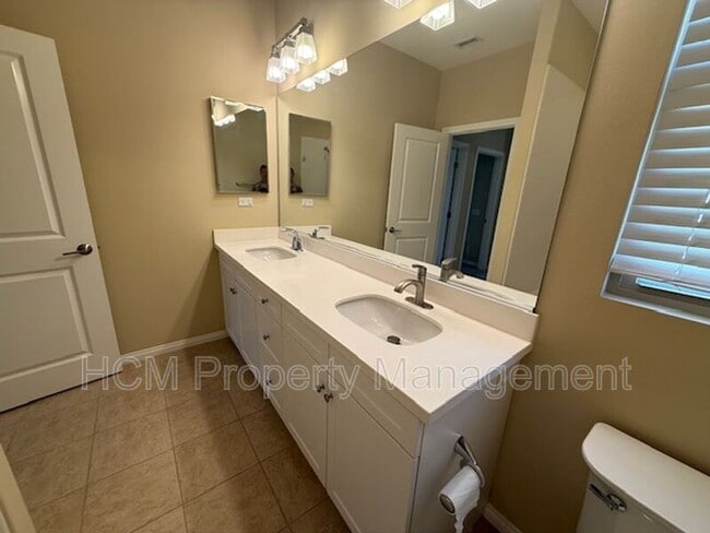 Building Photo - 105 Gemstone