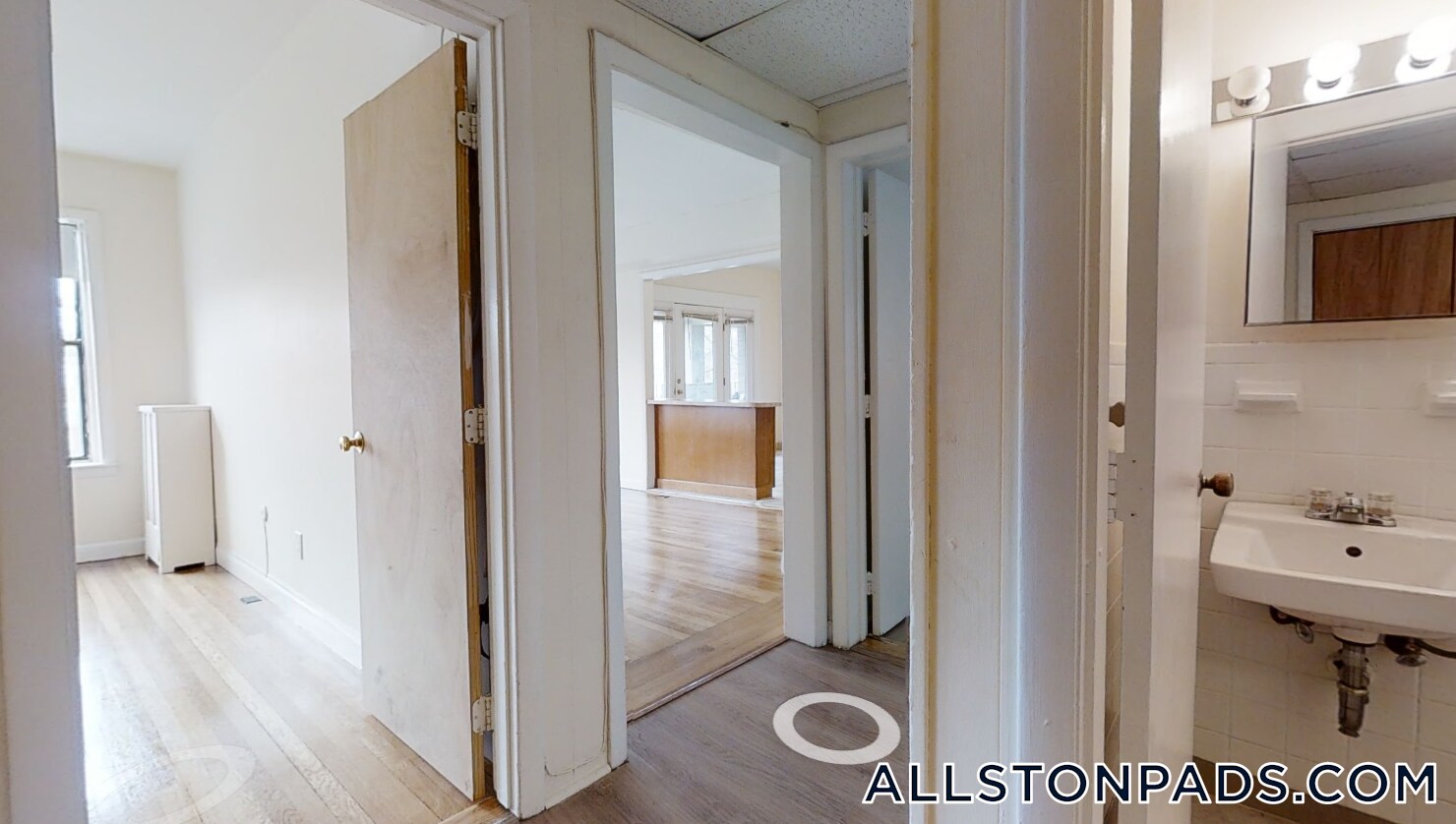 Building Photo - 1131 Commonwealth Ave