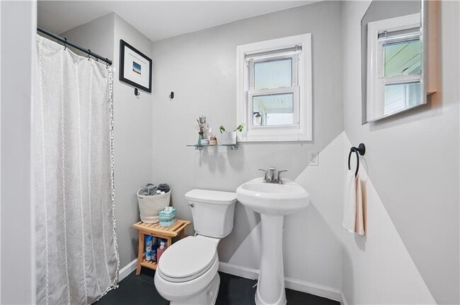 Building Photo - 2511 Mission St