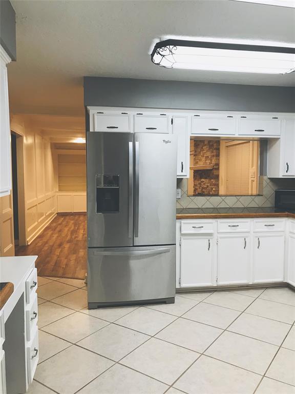 Building Photo - 15703 Laurelfield Dr