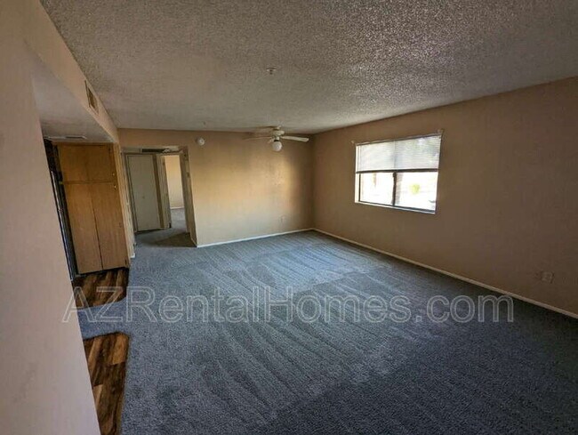 Building Photo - 8155 E Roosevelt St