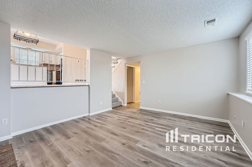 Building Photo - 5354 S Telluride Way