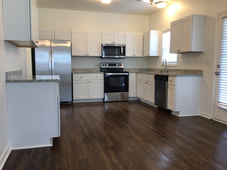 Building Photo - 257 Mayors Ln