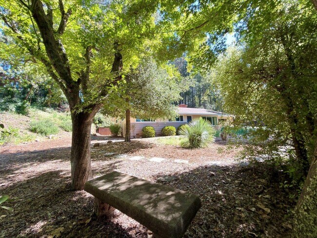 Building Photo - 275 Cold Springs Rd