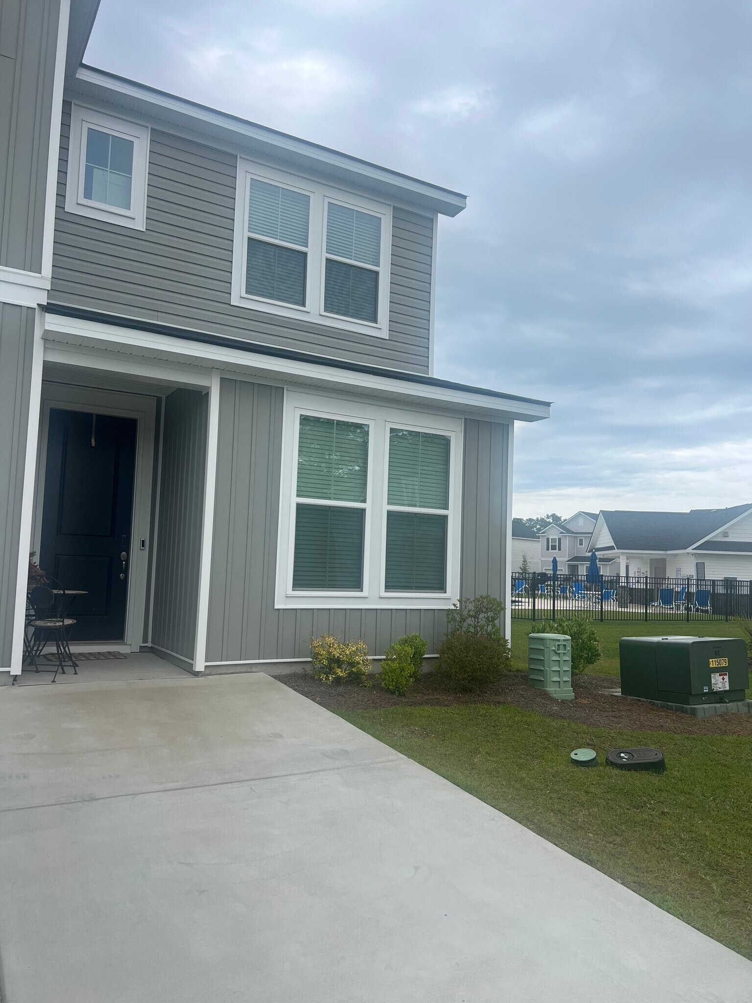 Building Photo - 160 Cypress Holw Dr