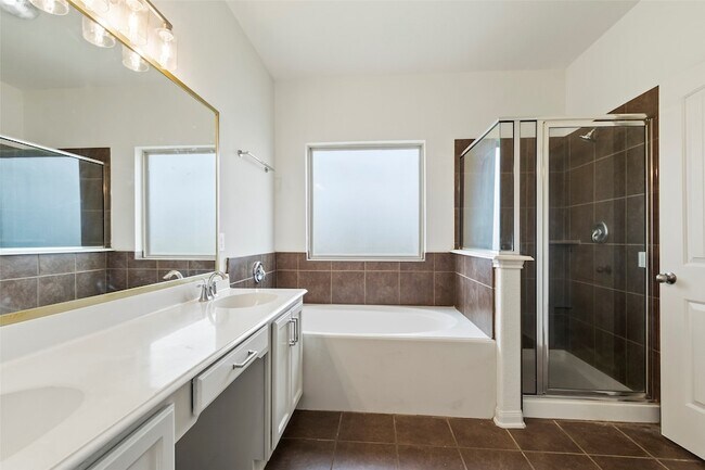 Building Photo - 12339 Ridgecrest Dr