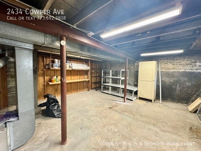 Building Photo - 2434 Cowper Ave