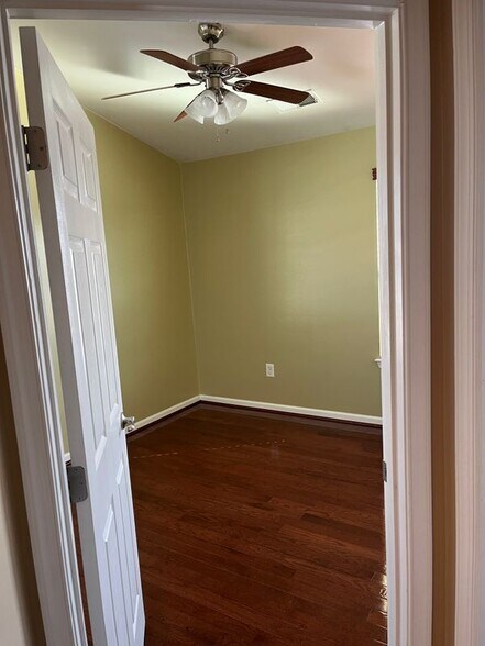 Building Photo - 1022 Ironwood Ln